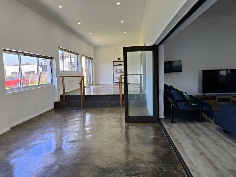 4 Bedroom Property for Sale in C Place Eastern Cape